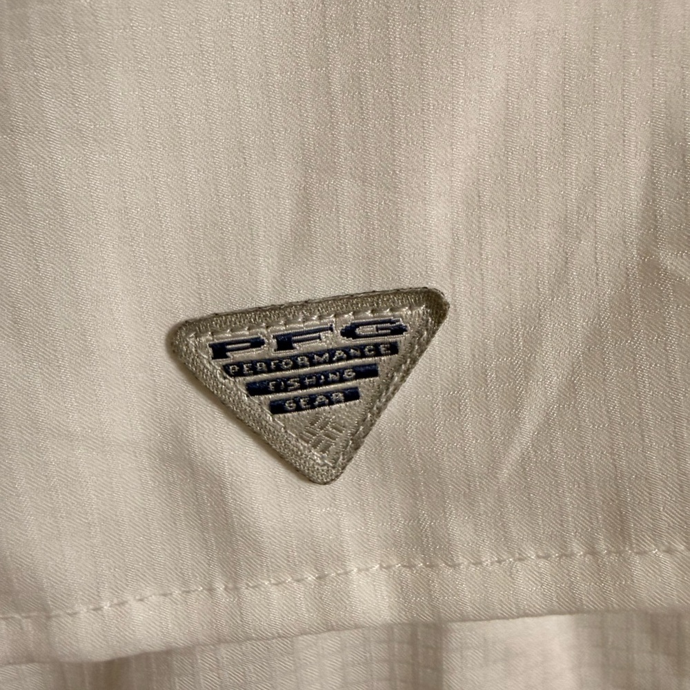 Columbia PFG Women's White Button-Down Long Sleeve Shirt Size Small - Picture 6 of 7